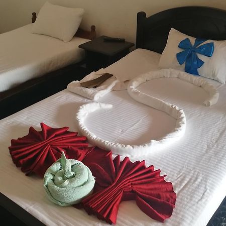 Friends Paradise Hotell Kilinochchi Eksteriør bilde